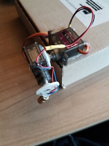 Servos and laser diode